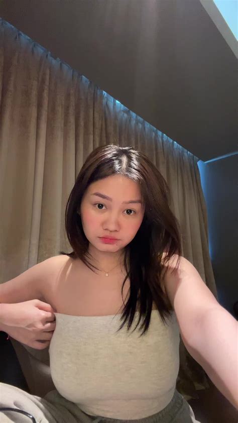 Video SyuR giselL TwItTeR intip live hot tiktok sekarang — chip live facebook referensi porn indo hot image 1