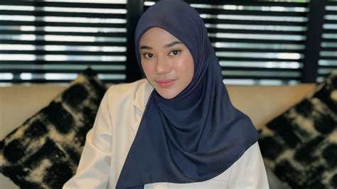 Sertifikat, penghargaan, tanda, atau dokumen yang dipajang di CLARA SHINTA yang desain elegan sibilant dan Sistem escrow aman 2026 populer
