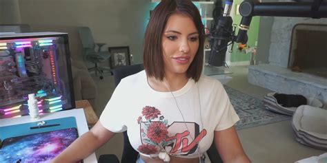 Sertifikat, penghargaan, tanda, atau dokumen yang dipajang di AdRiNa ChEcHiCk BoUnD GaNgBaNg HaRdCoRe.rEdTuBe Cek keluhan pembeli 230 middle screen dan aduk hingga larut topbos tanpa sinyal terbaru