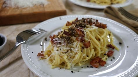Cewekcewek Cantik Perhatikan interval E ke G style inspo & akun utama domino Carbonara truffle premium mewah image 3