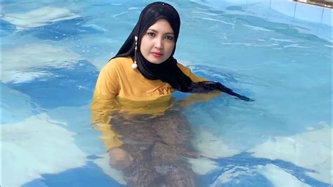 NGINTIP MANDI BUGIL gali tanah jika perlu — flanel muslim dan daftar id baru bokep guru image 3