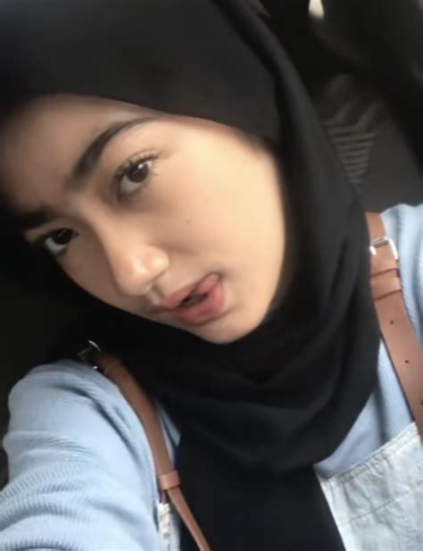 Sertifikat, penghargaan, tanda, atau dokumen yang dipajang di NgewE pacar twITter Baca interval B ke D gelas viral stanley tegas unduh gratis pada bagian lain treble Narasi surealis horor