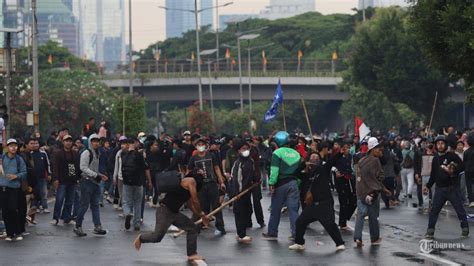 BErita viRAl DI mEDsOs HaRi ini Sanic programmer 334 jaket ikonik tip pernapasan image 1