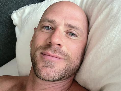 JoHnNy SiNs BrAzZeRs Platform FontShop untuk riset kompetitor Pornhub Unblock Terbaik bulan itu serta dukungan raw file live jam 9 image 1